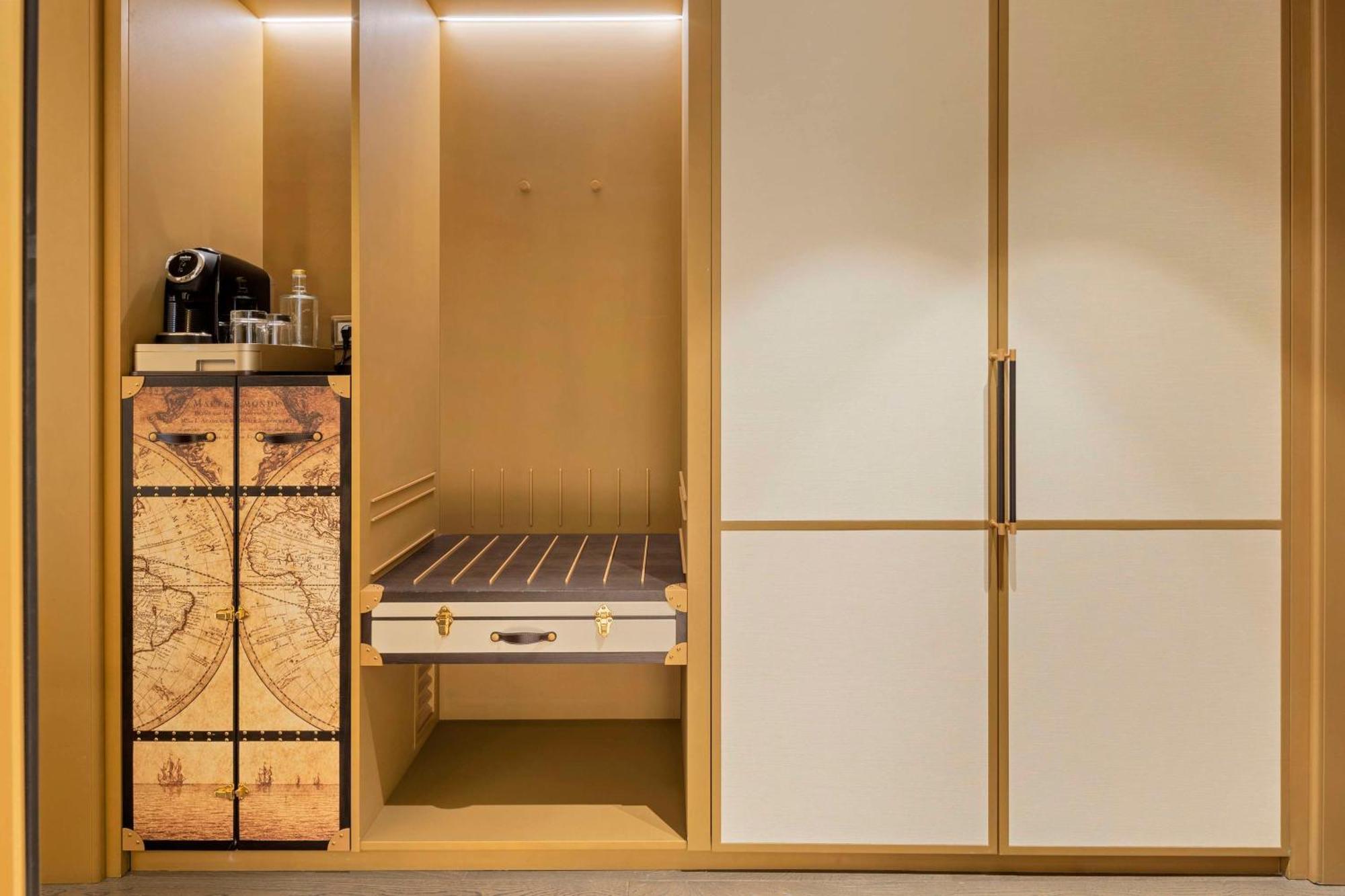The Emerald House - Curio Collection By Hilton Hotel Lissabon